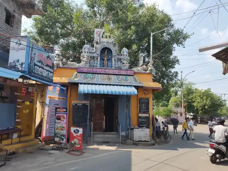 Arulmigu Selvavinayagar Selvakaliyamman Temple, Sankiliyandapuram, Thiruchirappalli - 620004 அருள்மிகு செல்வவிநாயகர் மற்றும் செல்வகாளியம்மன் திருக்கோயில், சங்கிலியாண்டபுரம், Thiruchirappalli - 620004, Thiruchirappalli - Ancient Temple Architecture and History Image 5