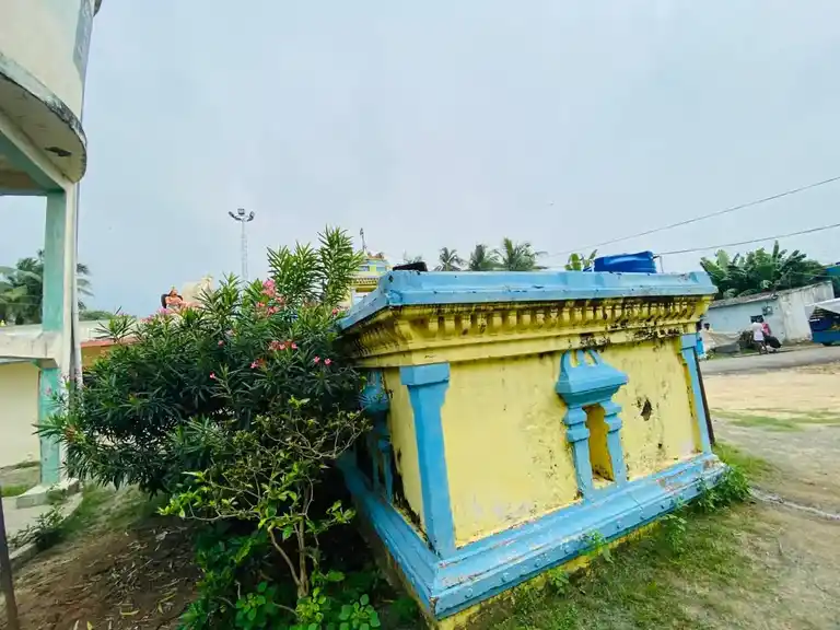 Arulmigu Selvavinayagar Temple, Centre Of The Village, Eruseevan - 601204 Arulmigu SelvaVinayagar Temple, Centre Of The Village, Eruseevan - 601204, Tiruvallur - Ancient Temple Architecture and History Image 5