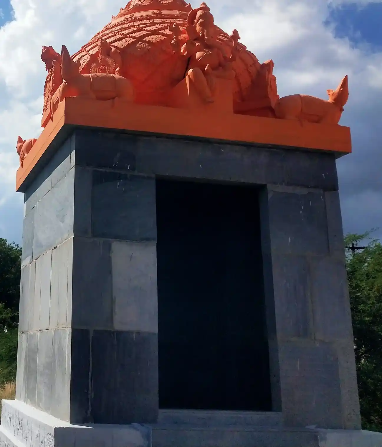 Arulmigu Selvavinayagar Temple, Koothampalayam, Koothampalayam - 638051 Temple