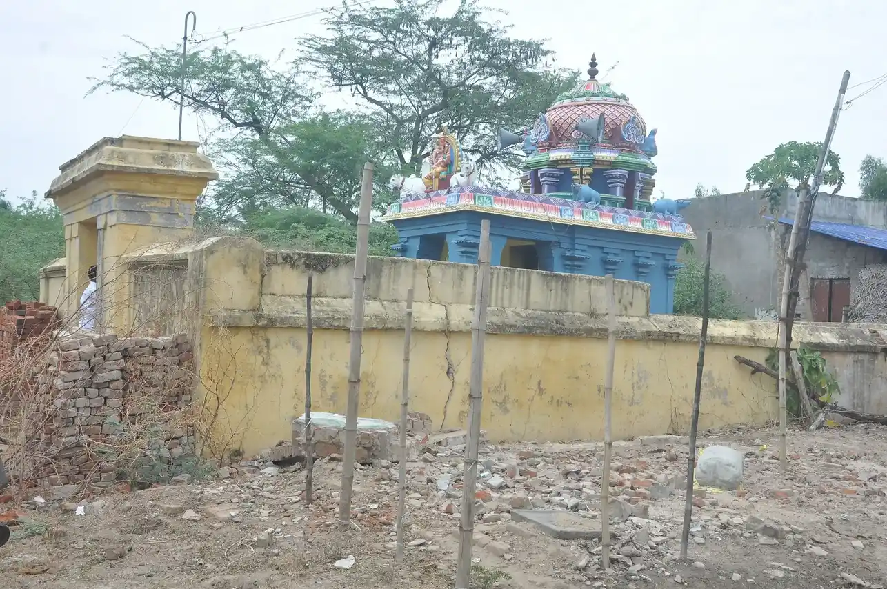 Arulmigu Selvavinayagar Temple, Madapuram - 611103 Temple