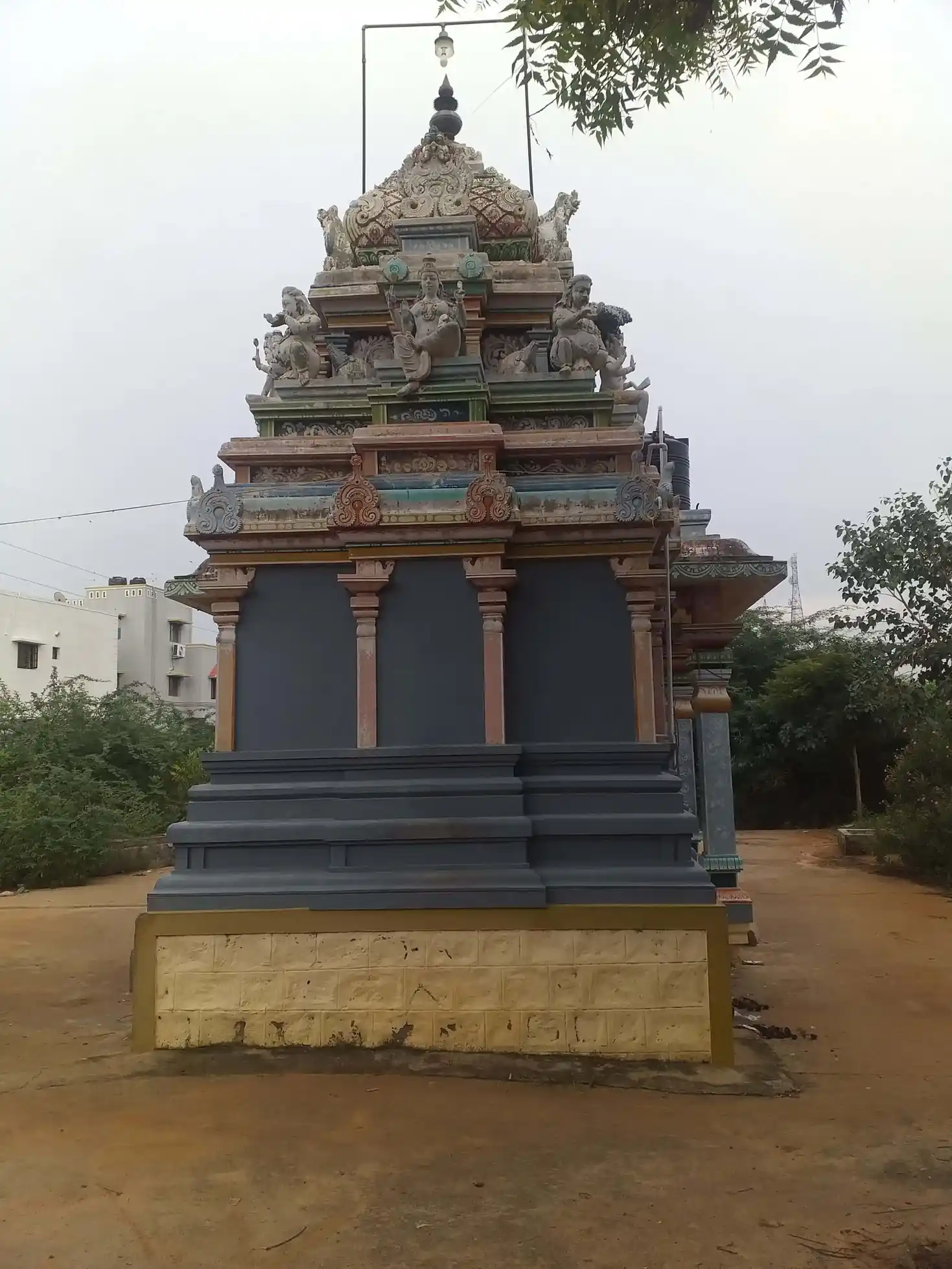 Arulmigu Semam Nalam Tharum Ayyanar Temple, Erumaipatti - 630211 Arulmigu Semam Nalam Tharum Ayyanar Temple, Erumaipatti - 630211, Sivagangai - Ancient Temple Architecture and History Image 3