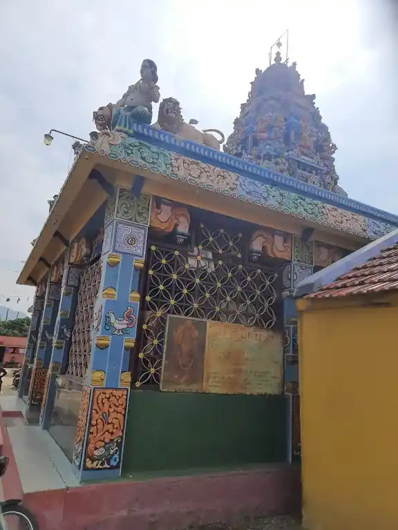 Arulmigu Sembiamman Temple, Tippanahalli - 635202 அருள்மிகு செம்பியம்மன் திருக்கோயில், Tippanahalli - 635202, Dharmapuri - Ancient Temple Architecture and History Image 2
