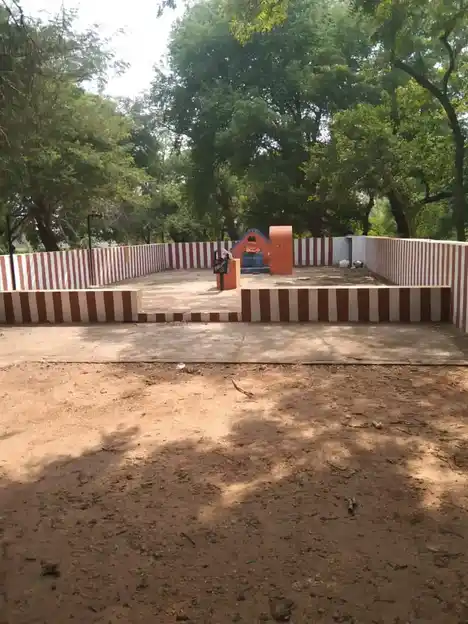 Arulmigu Semboondi Ayyanar Temple, Vallam - 613403 அருள்மிகு செம்பூண்டி அய்யனார் திருக்கோயில், Vallam - 613403, Thanjavur - Ancient Temple Architecture and History Image 4