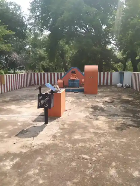 Arulmigu Semboondi Ayyanar Temple, Vallam - 613403 அருள்மிகு செம்பூண்டி அய்யனார் திருக்கோயில், Vallam - 613403, Thanjavur - Ancient Temple Architecture and History Image 5