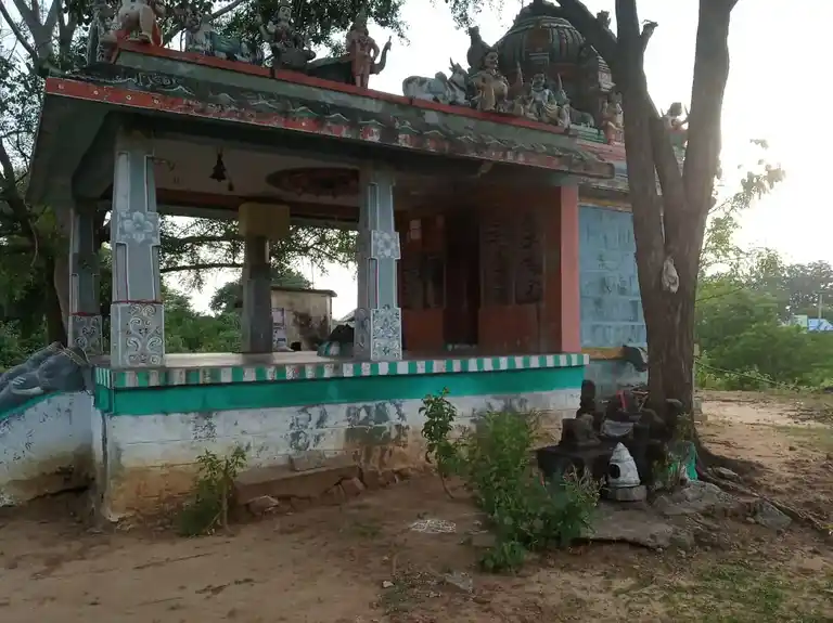Arulmigu Senbaga Vinayagar And Ninaithathai Muditha Vinayagar Temple, Manappacheri - 625101 அருள்மிகு செண்பக விநாயகர் மற்றும் நினைத்ததை முடித்த விநாயகர் கோயில், Manappacheri - 625101, Madurai - Ancient Temple Architecture and History Image 2