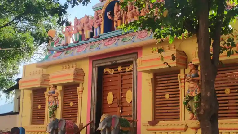 Arulmigu Senbaga Vinayagar Temple, Melakoodalur - 625518 அருள்மிகு சென்பக விநாயகர் திருக்கோயில், Melakoodalur - 625518, Theni - Ancient Temple Architecture and History Image 2