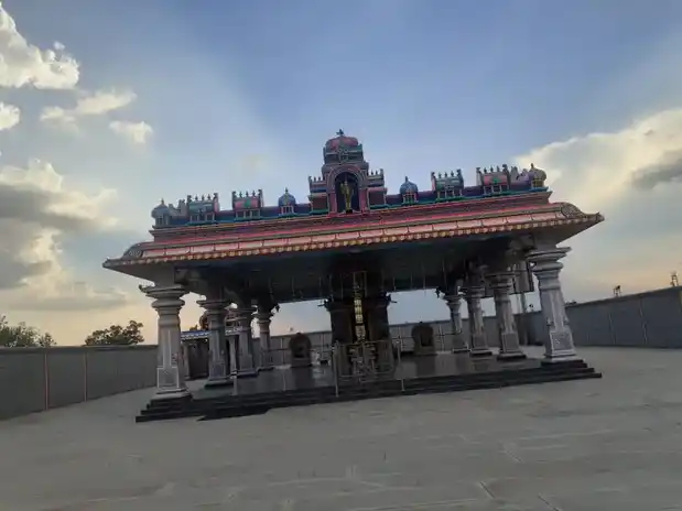 Arulmigu Senbagamalai Kumarasamy Temple, Punjai Lakkapuram - 638002 அருள்மிகு செண்பகமலை குமாரசாமி திருக்கோயில், Punjai Lakkapuram - 638002, Erode - Ancient Temple Architecture and History Image 6