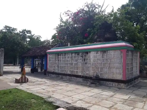 Arulmigu Senbagasaastha Ayyanar Temple, Nampooranipatti - 622209 அருள்மிகு செண்பக சாஸ்தா அய்யனார் திருக்கோயில், நம்பூரணிப்பட்டி - 622209, Pudukkottai - Ancient Temple Architecture and History Image 4