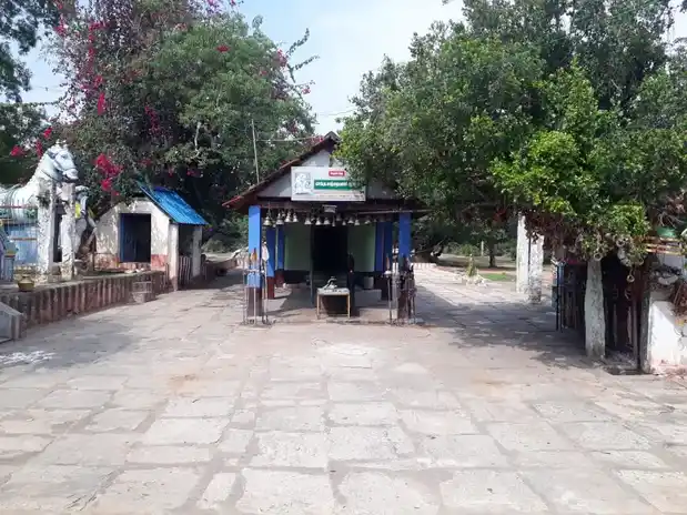 Arulmigu Senbagasaastha Ayyanar Temple, Nampooranipatti - 622209 அருள்மிகு செண்பக சாஸ்தா அய்யனார் திருக்கோயில், நம்பூரணிப்பட்டி - 622209, Pudukkottai - Ancient Temple Architecture and History Image 5