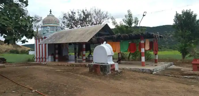 Arulmigu Sendaraparumal Temple, Bellukkurchi - 637402 அருள்மிகு சென்றாய பெருமாள் திருக்கோயில், Bellukkurchi - 637402, Namakkal - Ancient Temple Architecture and History Image 4