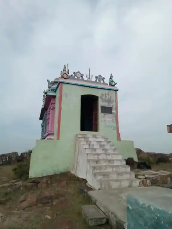 Arulmigu Sendhamaraikan Temple, Veliyanour - 621014 Temple