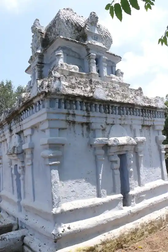 Arulmigu Sendraya Perumal Temple, Patlur - 638314 Arulmigu Sendraya Perumal Temple, Patlur - 638314, Erode - Ancient Temple Architecture and History Image 5