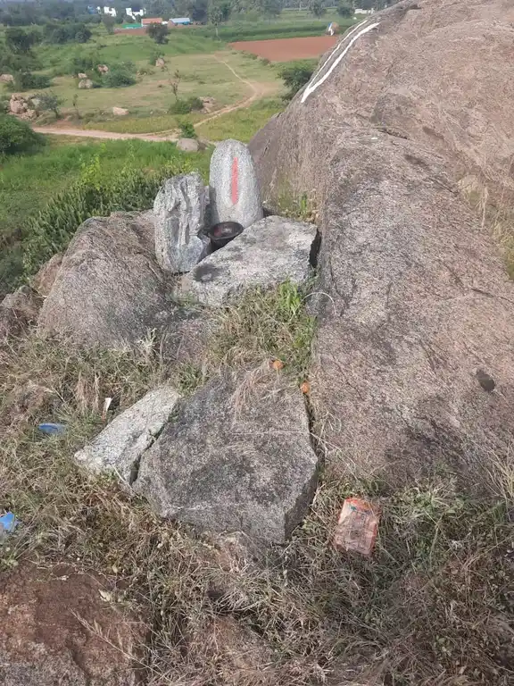 Arulmigu Sendraya Swamy Temple, Hanumanthapuram - 636808