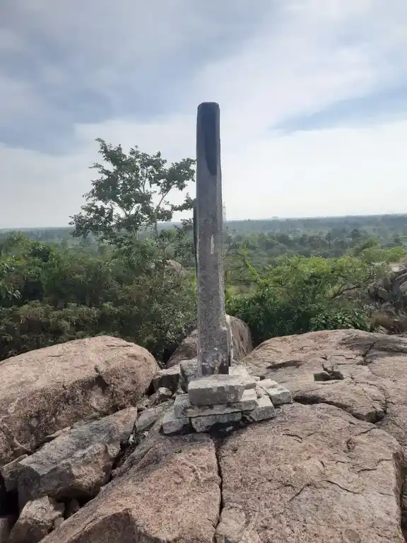 Arulmigu Sendraya Swamy Temple, Hanumanthapuram - 636808 அருள்மிகு சென்றாயசாமி திருக்கோயில், Hanumanthapuram - 636808, Dharmapuri - Ancient Temple Architecture and History Image 4