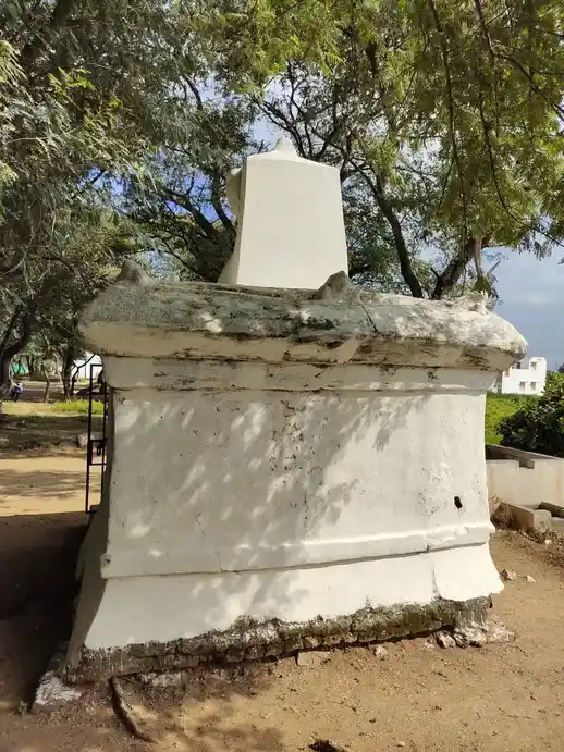 Arulmigu Sendraya Swamy Temple, Pulikal, Yelangalpatti - 636808 அருள்மிகு சென்றாயசுவாமி திருக்கோயில், Pulikal, Yelangalpatti - 636808, Dharmapuri - Ancient Temple Architecture and History Image 3