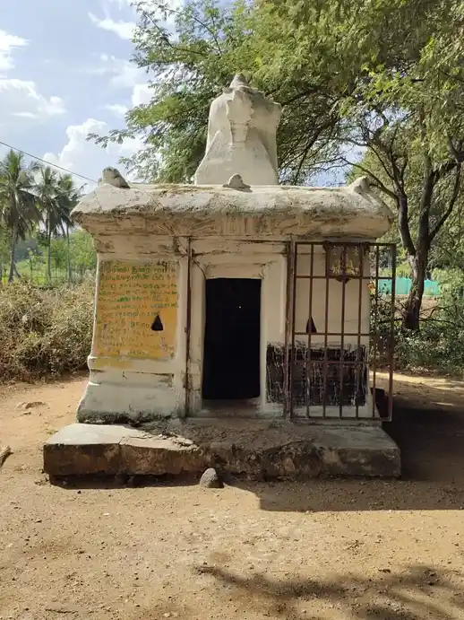 Arulmigu Sendraya Swamy Temple, Pulikal, Yelangalpatti - 636808 அருள்மிகு சென்றாயசுவாமி திருக்கோயில், Pulikal, Yelangalpatti - 636808, Dharmapuri - Ancient Temple Architecture and History Image 4