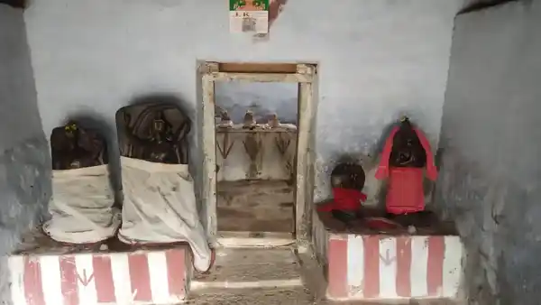 Arulmigu Sendrayaperumal Temple, Arasanatham - 637020 அருள்மிகு சென்றாயப்பெருமாள் திருக்கோயில், Arasanatham - 637020, Namakkal - Ancient Temple Architecture and History Image 4