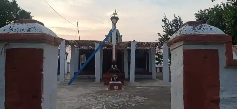 Arulmigu Sendrayaperumal Temple, Boominaickenpatti, Omalur - 636455 Arulmigu Sendrayaperumal Temple, Boominaickenpatti, Omalur - 636455, Salem - Ancient Temple Architecture and History Image 2