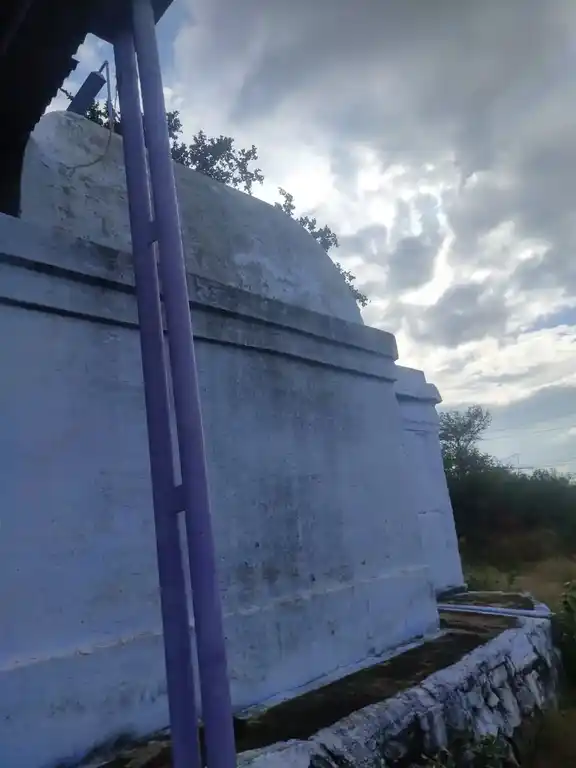 Arulmigu Sendrayaperumal Temple, Ilavampatti - 636501 அருள்மிகு சென்றாயப்பெருமாள் திருக்கோயில், Ilavampatti - 636501, Salem - Ancient Temple Architecture and History Image 4