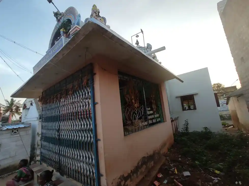 Arulmigu Sendrayaperumal Temple, Malayagoundenpatty - 624201 அருள்மிகு சென்றாயப் பெருமாள் திருக்கோயில், Malayagoundenpatty - 624201, Dindigul - Ancient Temple Architecture and History Image 7