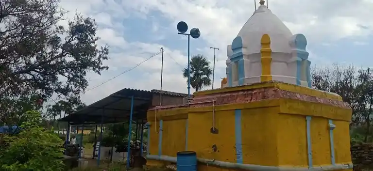 Arulmigu Sendrayaperumal Temple, Mookanur - 636351 அருள்மிகு சென்றாயபெருமாள் திருக்கோயில், Mookanur - 636351, Salem - Ancient Temple Architecture and History Image 4