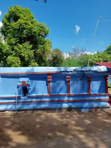 Arulmigu Sendrayaperumal Temple, Nambiyampatty, Eranapuram - 637504 அருள்மிகு சென்றாயப்பெருமாள் திருக்கோயில், Nambiyampatty, Eranapuram - 637504, Salem - Ancient Temple Architecture and History Image 2