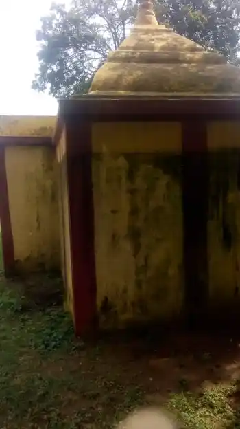 Arulmigu Sendrayaperumal Temple, Naranampalayam - 636455 அருள்மிகு சென்றாய பெருமாள் திருக்கோயில், Naranampalayam - 636455, Salem - Ancient Temple Architecture and History Image 3