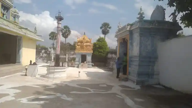 Arulmigu Sendrayaperumal Temple, Pagalpatty Pirivu Road, Pagalpatty - 636304 அருள்மிகு சென்றாயப்பெருமாள் திருக்கோயில், பாகல்பட்டி பிரிவு ரோடு, பகல்பட்டி - 636304, Salem - Ancient Temple Architecture and History Image 6