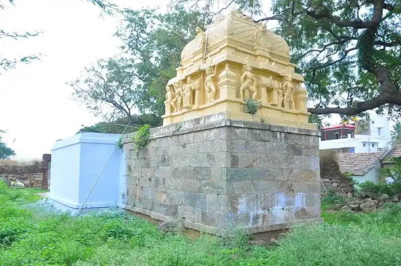 Arulmigu Sendrayaperumal Temple, Pukkampatty, Mecheri - 636453 அருள்மிகு சென்றாய பெருமாள் திருக்கோயில், Pukkampatty, Mecheri - 636453, Salem - Ancient Temple Architecture and History Image 6