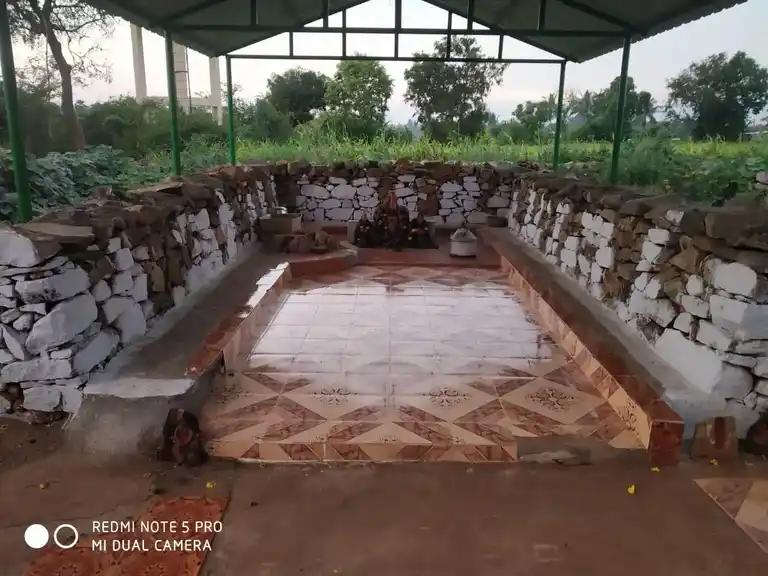 Arulmigu Sendrayaperumal Temple, Segalpetty Kundukkal, Kundakkal - 636351 அருள்மிகு சென்றாயப்பெருமாள் திருக்கோயில், Segalpetty Kundukkal, Kundakkal - 636351, Salem - Ancient Temple Architecture and History Image 7