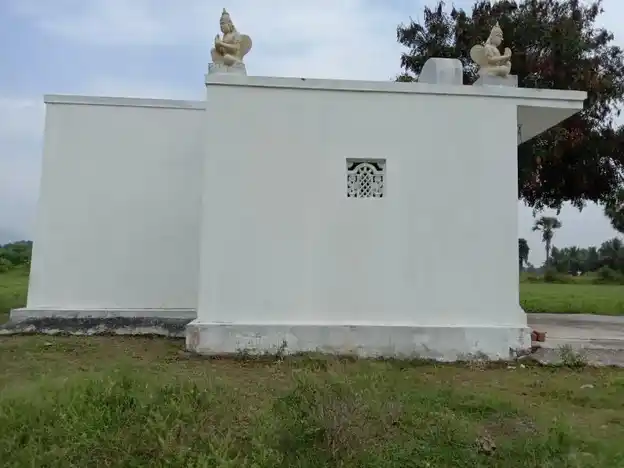 Arulmigu Sendrayaperumal Temple, Thippampatti - 636202 அருள்மிகு பெருமாள் திருக்கோயில், Thippampatti - 636202, Dharmapuri - Ancient Temple Architecture and History Image 2