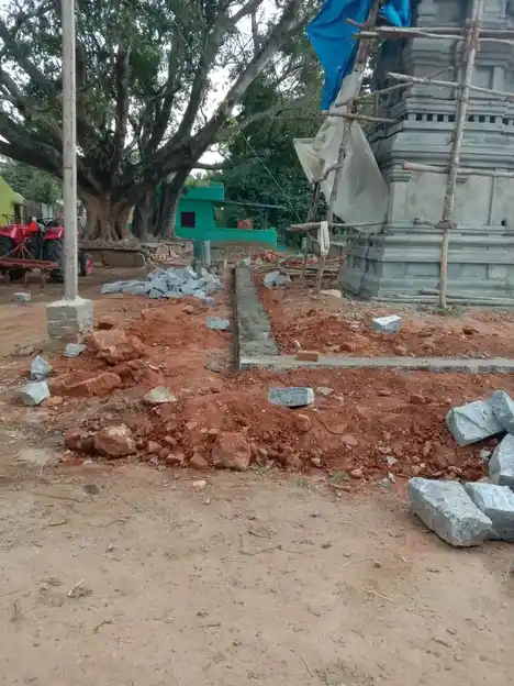Arulmigu Sendrayaswamy Temple, Aduvanapalle - 635109 Arulmigu Sendrayaswamy Temple, Aduvanapalle - 635109, Krishnagiri - Ancient Temple Architecture and History Image 2