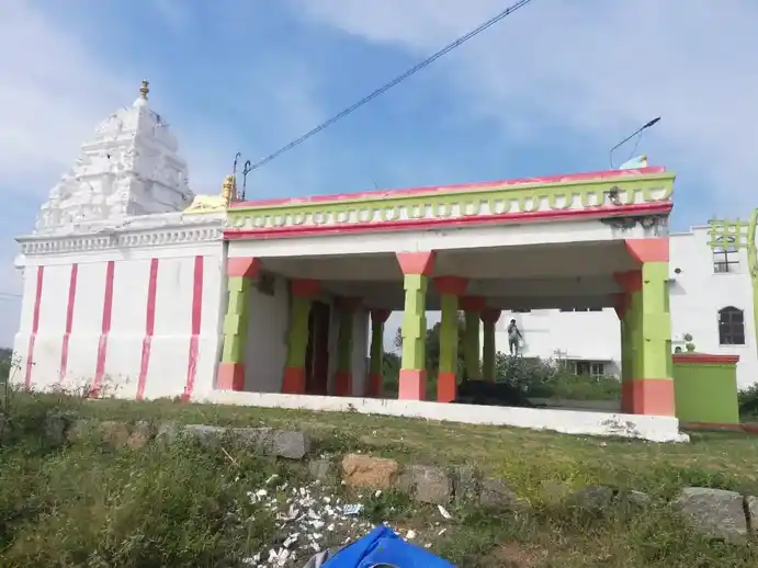 Arulmigu Sendrayaswamy Temple, Chinna Manavaranapalli - 635121 அருள்மிகு சென்றாய சுவாமி திருக்கோயில், Chinna Manavaranapalli - 635121, Krishnagiri - Ancient Temple Architecture and History Image 2