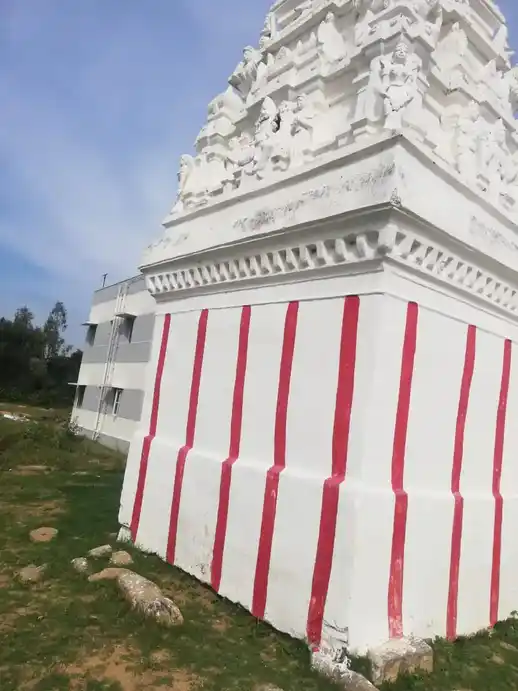 Arulmigu Sendrayaswamy Temple, Chinna Manavaranapalli - 635121 அருள்மிகு சென்றாய சுவாமி திருக்கோயில், Chinna Manavaranapalli - 635121, Krishnagiri - Ancient Temple Architecture and History Image 3