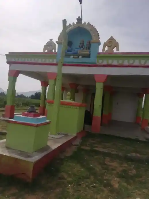 Arulmigu Sendrayaswamy Temple, Chinna Manavaranapalli - 635121 அருள்மிகு சென்றாய சுவாமி திருக்கோயில், Chinna Manavaranapalli - 635121, Krishnagiri - Ancient Temple Architecture and History Image 4