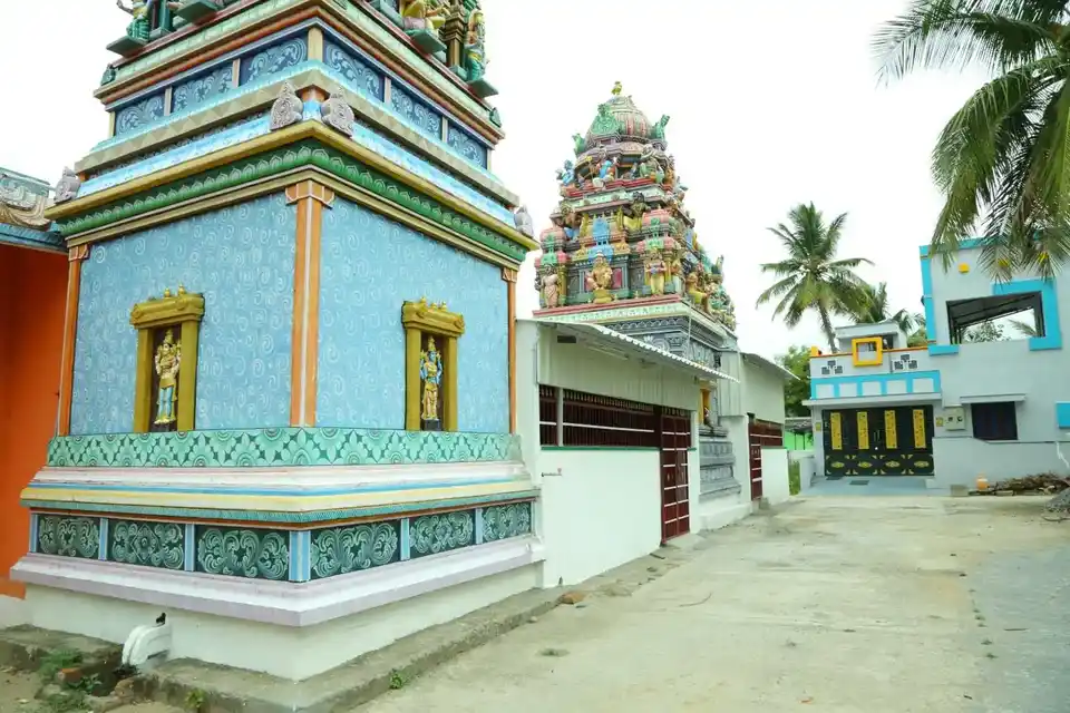 Arulmigu Sendrayaswamy Temple, Chinnankuppam - 636903 அருள்மிகு சென்றாயசாமி திருக்கோயில், Chinnankuppam - 636903, Dharmapuri - Ancient Temple Architecture and History Image 2