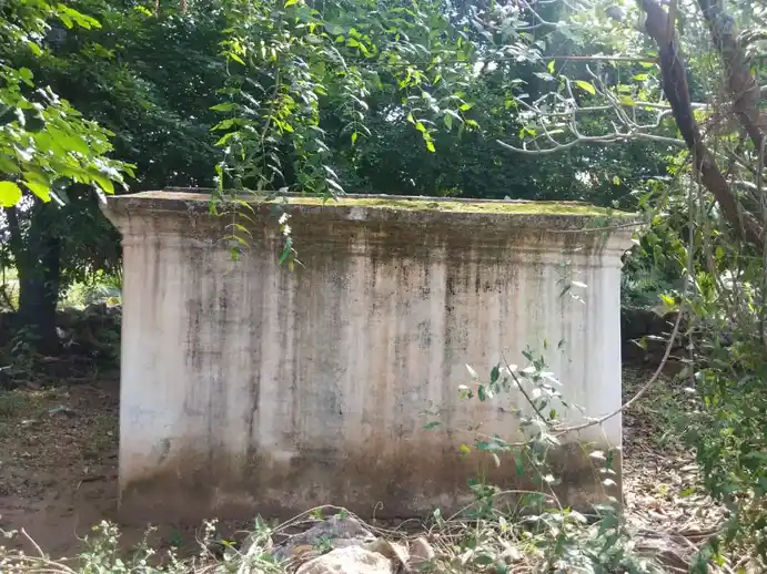 Arulmigu Sendrayaswamy Temple, Kallipatti - 635123 அருள்மிகு சென்றாய சுவாமி திருக்கோயில், கல்லிப்பட்டி - 635123, Krishnagiri - Ancient Temple Architecture and History Image 2