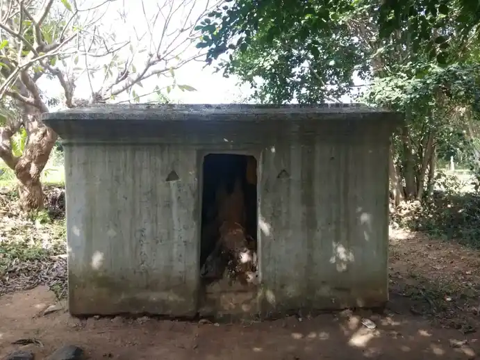 Arulmigu Sendrayaswamy Temple, Kallipatti - 635123 அருள்மிகு சென்றாய சுவாமி திருக்கோயில், கல்லிப்பட்டி - 635123, Krishnagiri - Ancient Temple Architecture and History Image 3