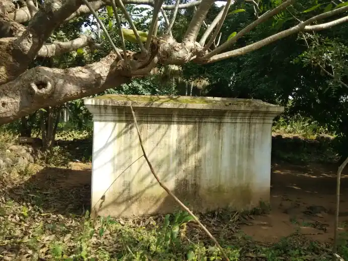 Arulmigu Sendrayaswamy Temple, Kallipatti - 635123 அருள்மிகு சென்றாய சுவாமி திருக்கோயில், கல்லிப்பட்டி - 635123, Krishnagiri - Ancient Temple Architecture and History Image 4