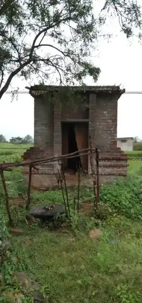 Arulmigu Sendrayaswamy Temple, Kongavembu - 636902 அருள்மிகு சென்றாயசாமி திருக்கோயில், Kongavembu - 636902, Dharmapuri - Ancient Temple Architecture and History Image 2