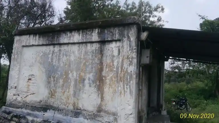 Arulmigu Sendrayaswamy Temple, Metupatti, Harur - 636903 அருள்மிகு சென்றாயசாமி திருக்கோயில், பொன்னேரி, பொன்னேரி - 636903, Dharmapuri - Ancient Temple Architecture and History Image 2