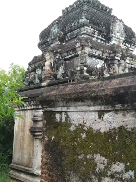 Arulmigu Sendrayaswamy Temple, P Pallipatti, Thurinjihalli - 636905 அருள்மிகு சென்றாயசாமி திருக்கோயில், P Pallipatti, Thurinjihalli - 636905, Dharmapuri - Ancient Temple Architecture and History Image 2