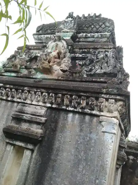 Arulmigu Sendrayaswamy Temple, P Pallipatti, Thurinjihalli - 636905 அருள்மிகு சென்றாயசாமி திருக்கோயில், P Pallipatti, Thurinjihalli - 636905, Dharmapuri - Ancient Temple Architecture and History Image 3