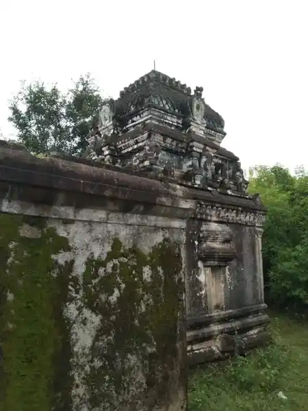 Arulmigu Sendrayaswamy Temple, P Pallipatti, Thurinjihalli - 636905 அருள்மிகு சென்றாயசாமி திருக்கோயில், P Pallipatti, Thurinjihalli - 636905, Dharmapuri - Ancient Temple Architecture and History Image 4