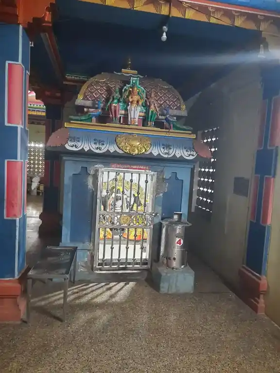 Arulmigu Sengalamman Temple, Sembulivaram - 600067 அருள்மிகு செங்காளம்மன் திருக்கோயில், செம்புலிவரம், செம்புலிவரம் - 600067, Tiruvallur - Ancient Temple Architecture and History Image 3