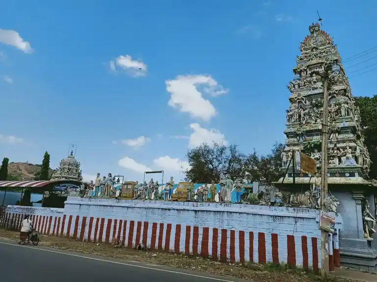 Arulmigu Sengama Muniyappantemple, Pallakkapalayam - 637303 அருள்மிகு செங்கமா முனியப்பன் திருக்கோயில், பல்லக்காப்பாளையம் - 637303, Namakkal - Ancient Temple Architecture and History Image 2
