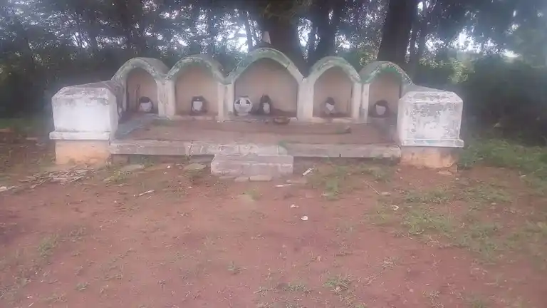 Arulmigu Sengamalai Andavar Temple, Sathamngalam - 621730 Arulmigu Sengamalai Andavar Temple,  - 621730, Ariyalur - Ancient Temple Architecture and History Image 3