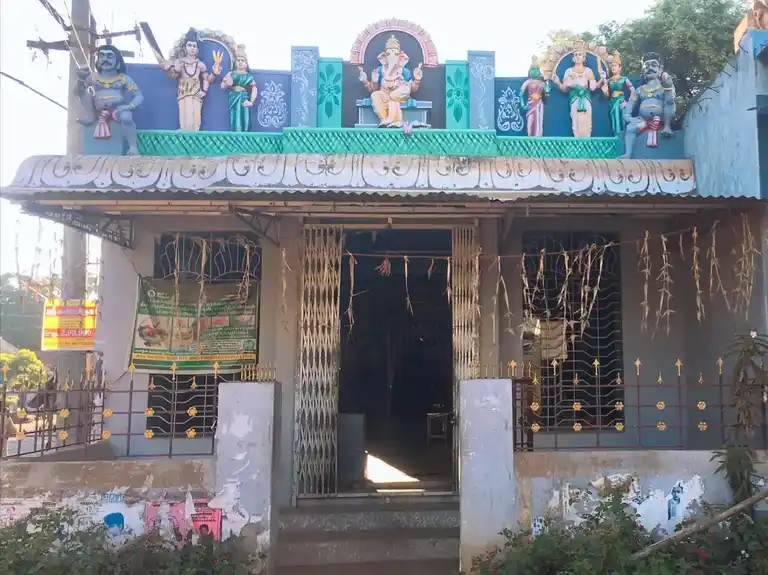 Arulmigu Sengazhaneer Pillaiyar Temple, Sundraperumal Koil, Sundraperumal Koil - 614208