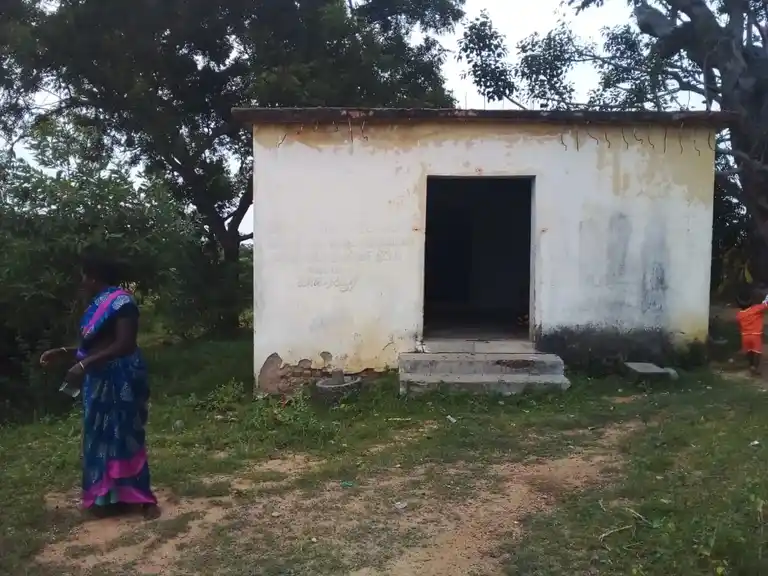 Arulmigu Sengidakaran Karaiperumal Temple, Karaiyur - 622002