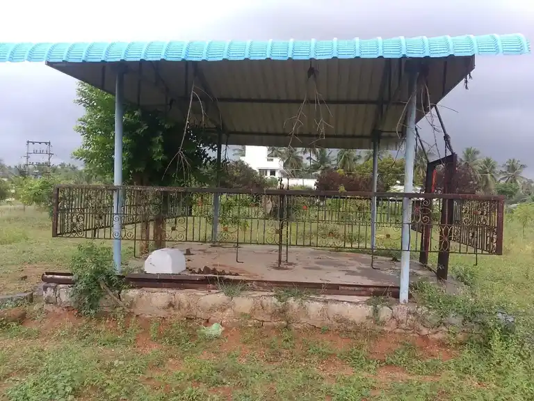 Arulmigu Sengodampalayam Muniappan Temple, Sarkar Uduppam - 637019 அருள்மிகு செங்கோடம்பாளையம் முனியப்பன் திருக்கோயில், Sarkar Uduppam - 637019, Namakkal - Ancient Temple Architecture and History Image 4